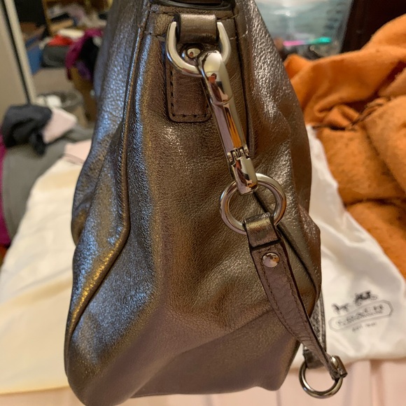 Coach Gold Leather handbag - Picture 7 of 8